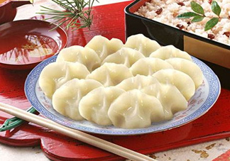 餃子和面用熱水還是冷水？餃子和面要醒多長(zhǎng)時(shí)間？