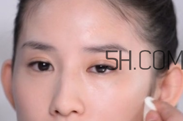 悅詩風吟隔離乳怎么用？悅詩風吟隔離乳色號怎么選？