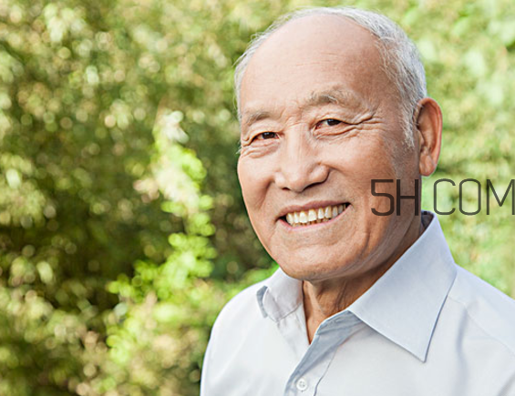 肺結(jié)核跟乙肝哪個嚴(yán)重？肺結(jié)核會轉(zhuǎn)化為肺癌嗎？