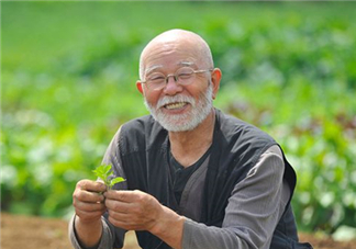 肺結(jié)核跟乙肝哪個(gè)嚴(yán)重？肺結(jié)核會(huì)轉(zhuǎn)化為肺癌嗎？