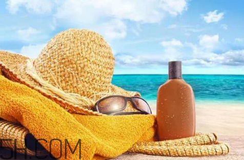 秋季女人如何保養(yǎng)？秋天要涂防曬霜嗎？