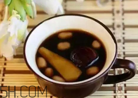 秋天早上能吃姜嗎？秋天喝什么蜂蜜好？