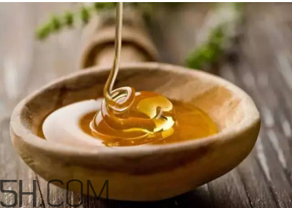 秋天喝蜂蜜有什么好處？秋天吃什么對身體好？