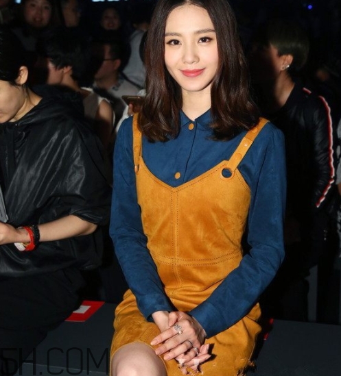 焦糖色適合什么膚色？焦糖色適合黃皮嗎