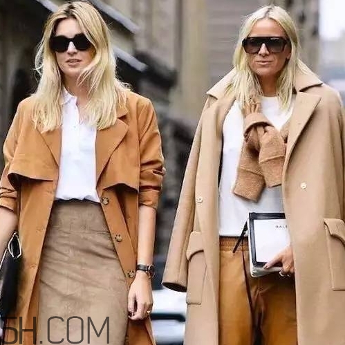 焦糖色大衣配什么褲子？焦糖色大衣搭配