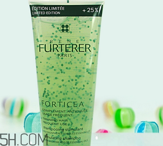 月經(jīng)期間可以用洗發(fā)水嗎_來大姨媽能用洗發(fā)水嗎 月經(jīng)期間可以用洗發(fā)水嗎_來大姨媽能用洗發(fā)水嗎