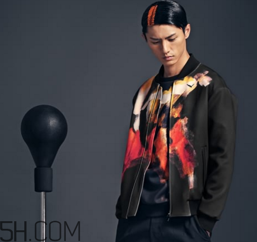 太平鳥衣服檔次怎么樣？太平鳥衣服貴嗎？