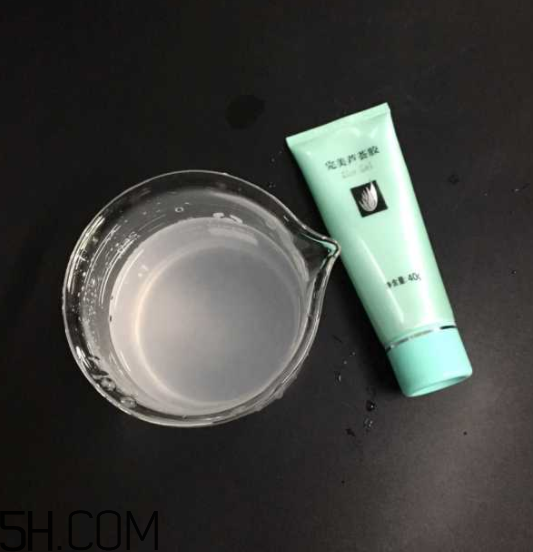昭貴蘆薈凝膠汁怎么樣？昭貴蘆薈膠和完美蘆薈膠哪個好？