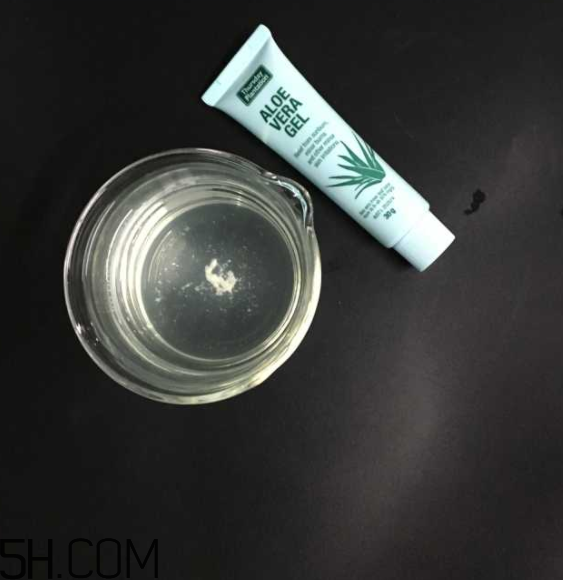 昭貴蘆薈凝膠汁怎么樣？昭貴蘆薈膠和完美蘆薈膠哪個好？