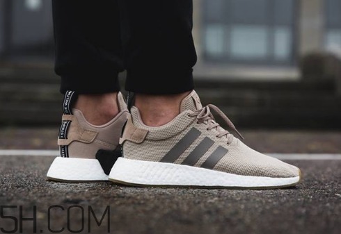 adidas nmd r2 trace khaki上腳效果怎么樣？