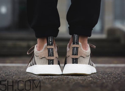 adidas nmd r2 trace khaki上腳效果怎么樣？