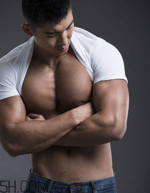 胸肌中縫怎么練？怎樣鍛煉胸肌內(nèi)側(cè)？