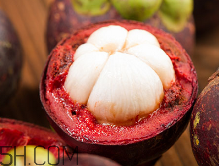 一個(gè)山竹的熱量是多少？山竹可以和柿子一起吃嗎？