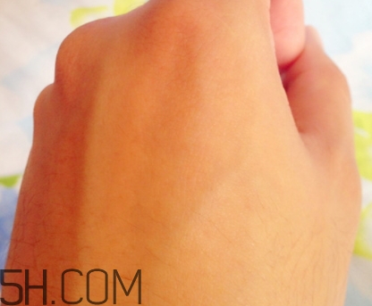 百雀羚眼霜怎么樣？百雀羚眼霜好用嗎？