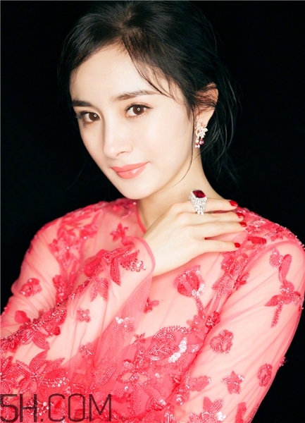 灰指甲能照顧嬰兒嗎？灰指甲能吃海鮮嗎？