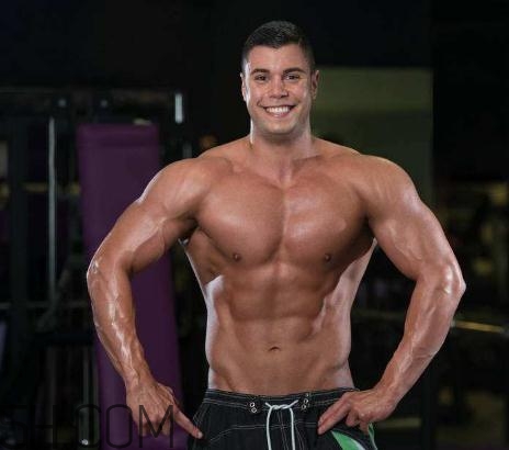 坐姿推胸能練下胸嗎？坐姿推胸和臥推哪個效果好？