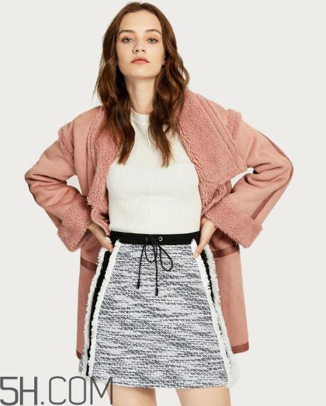 ur的衣服怎么樣？ur的衣服可以退嗎？