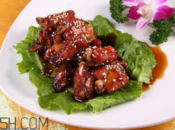 糖醋排骨怎樣做肉不硬？產(chǎn)婦能不能吃糖醋排骨