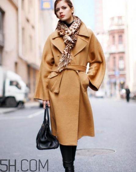 羊毛大衣能淋雨嗎？羊毛大衣可以暴曬嗎？