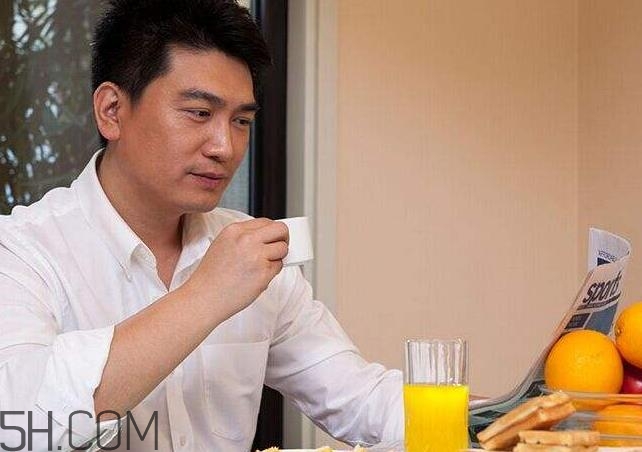 肺氣腫可以做手術(shù)嗎？肺氣腫可以做霧化嗎？