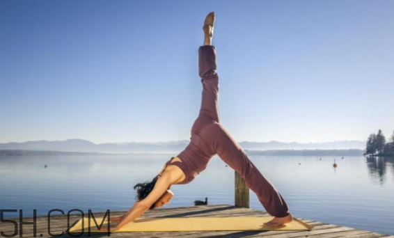 高溫瑜珈和常溫瑜伽哪個(gè)好？感冒可以練瑜伽嗎？