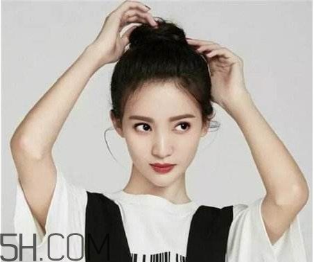 女生發(fā)mua是什么意思 女生對你說mua什么意思 女生發(fā)mua是什么意思 女生對你說mua什么意思