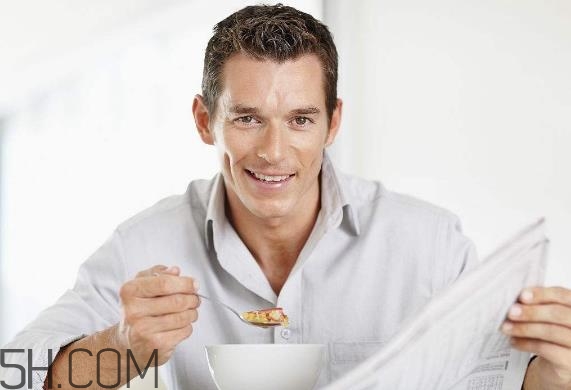 肺氣腫可以吃雞蛋嗎？肺氣腫可以吃蜂蜜嗎？