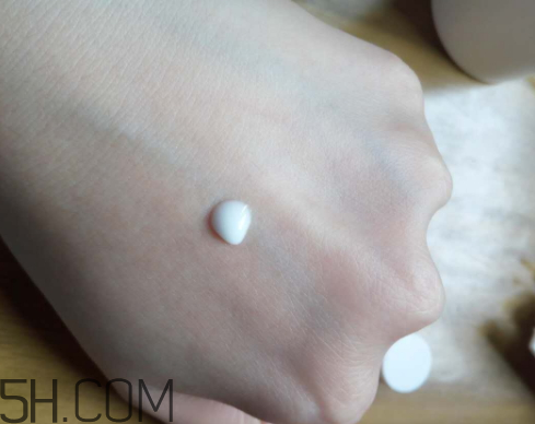 貝美金縷梅水油平衡清爽噴霧爽膚水怎么樣？多少錢？