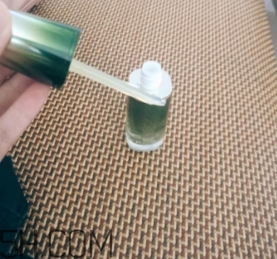 百雀羚肌初賦活系列怎么樣？百雀羚肌初賦活系列適合年齡