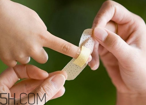 創(chuàng)可貼的用處是什么？創(chuàng)可貼哪些傷口能用