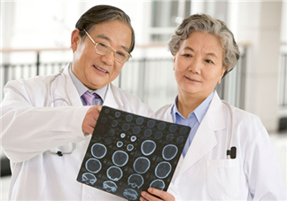 甲亢為什么會突眼？甲亢為什么會低鉀？