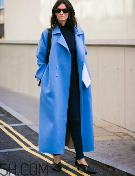 胸大的人適合穿什么衣服？胸大的女生穿什么衣服好看？