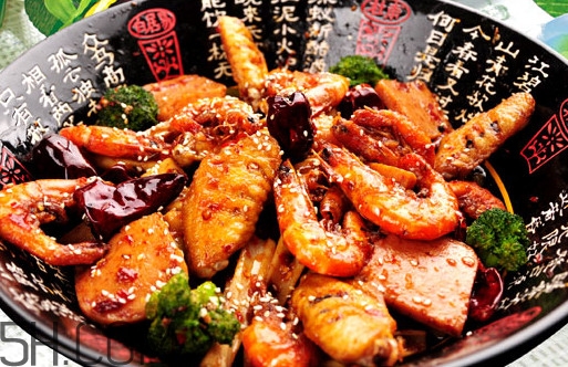 麻辣香鍋是火鍋嗎？麻辣香鍋是燉的還是炒的