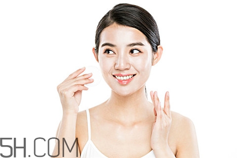 粉刺會痛嗎？粉刺會留疤嗎？