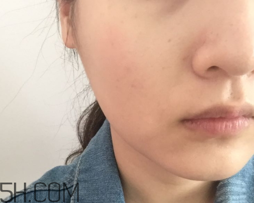 初之印修容氣墊CC霜怎么樣？多少錢(qián)？