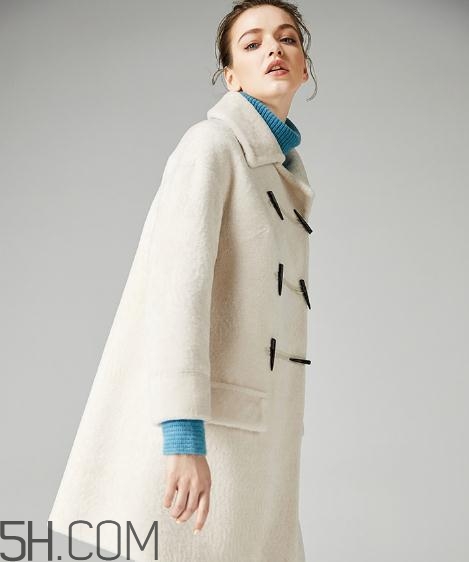 羊剪絨和羽絨服哪個好？羊剪絨大衣和羽絨服哪個保暖？