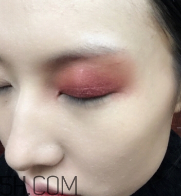 破碎娃娃妝怎么化？萬圣節(jié)破碎娃娃妝畫法教程