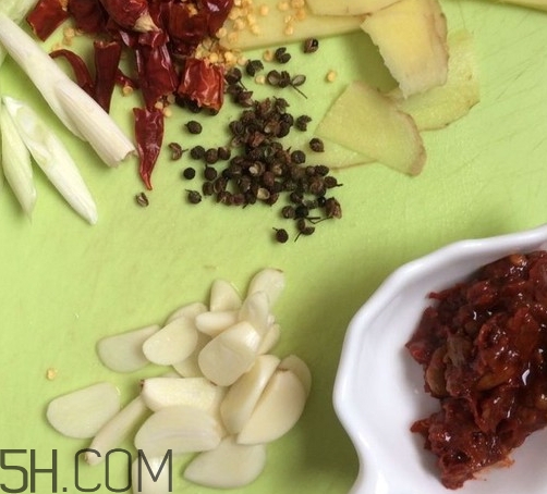 花蓋蟹和梭子蟹哪個(gè)好吃？花蓋蟹和梭子蟹區(qū)別