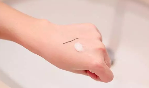 泰國(guó)sa ad na潔面儀怎么用？泰國(guó)sa ad na潔面儀使用方法