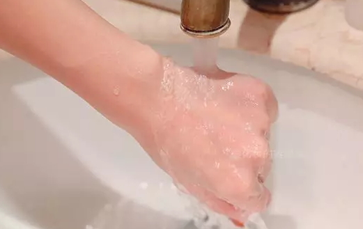泰國(guó)sa ad na潔面儀怎么用？泰國(guó)sa ad na潔面儀使用方法