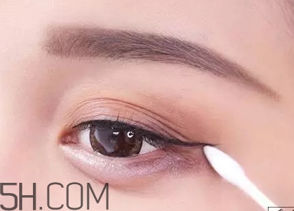 萬圣節(jié)南瓜妝怎么化？萬圣節(jié)南瓜少女妝