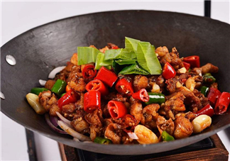 吊鍋是哪里的特色菜？吊鍋是什么菜系？