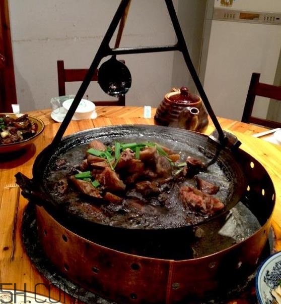 吊鍋是哪里的特色菜？吊鍋是什么菜系？