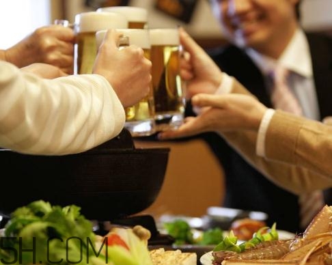 喝酒會(huì)影響記憶力嗎？喝酒會(huì)影響大腦嗎？