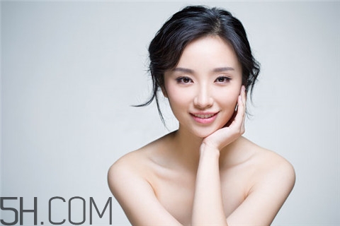 隆胸會得乳腺癌嗎？隆胸會不會影響月經(jīng)？