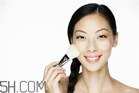烤瓷牙能吃硬東西嗎？烤瓷牙能用美牙儀嗎？
