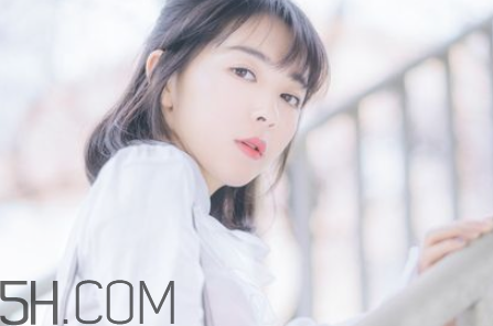 防曬乳需要卸妝嗎？防曬噴霧能用多久？