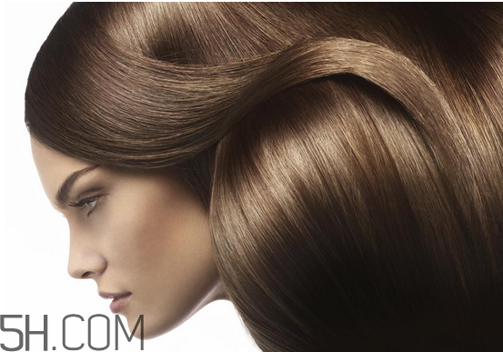 護(hù)發(fā)素一周用幾次合適？使用護(hù)發(fā)素的注意事項(xiàng)