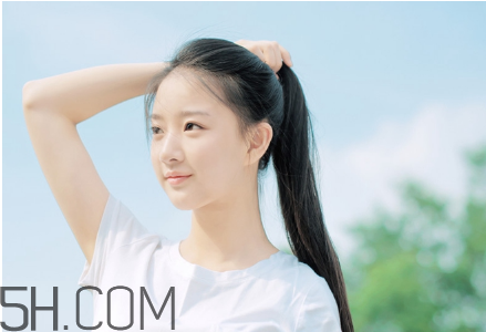 油性發(fā)質(zhì)用什么護(hù)發(fā)素？水療素和護(hù)發(fā)素的區(qū)別