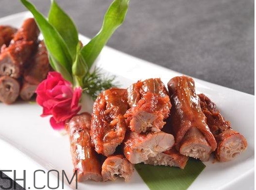 絕味鴨脖加盟費多少？絕味鴨脖是統(tǒng)一配貨嗎